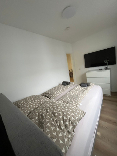 Renovated furnished 1-bedroom apartment with balcony and air conditioning in Düsseldorf-Bilk - Gallery - 10