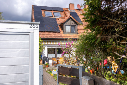 Cozy furnished family home with garden – quiet location close to Erlangen