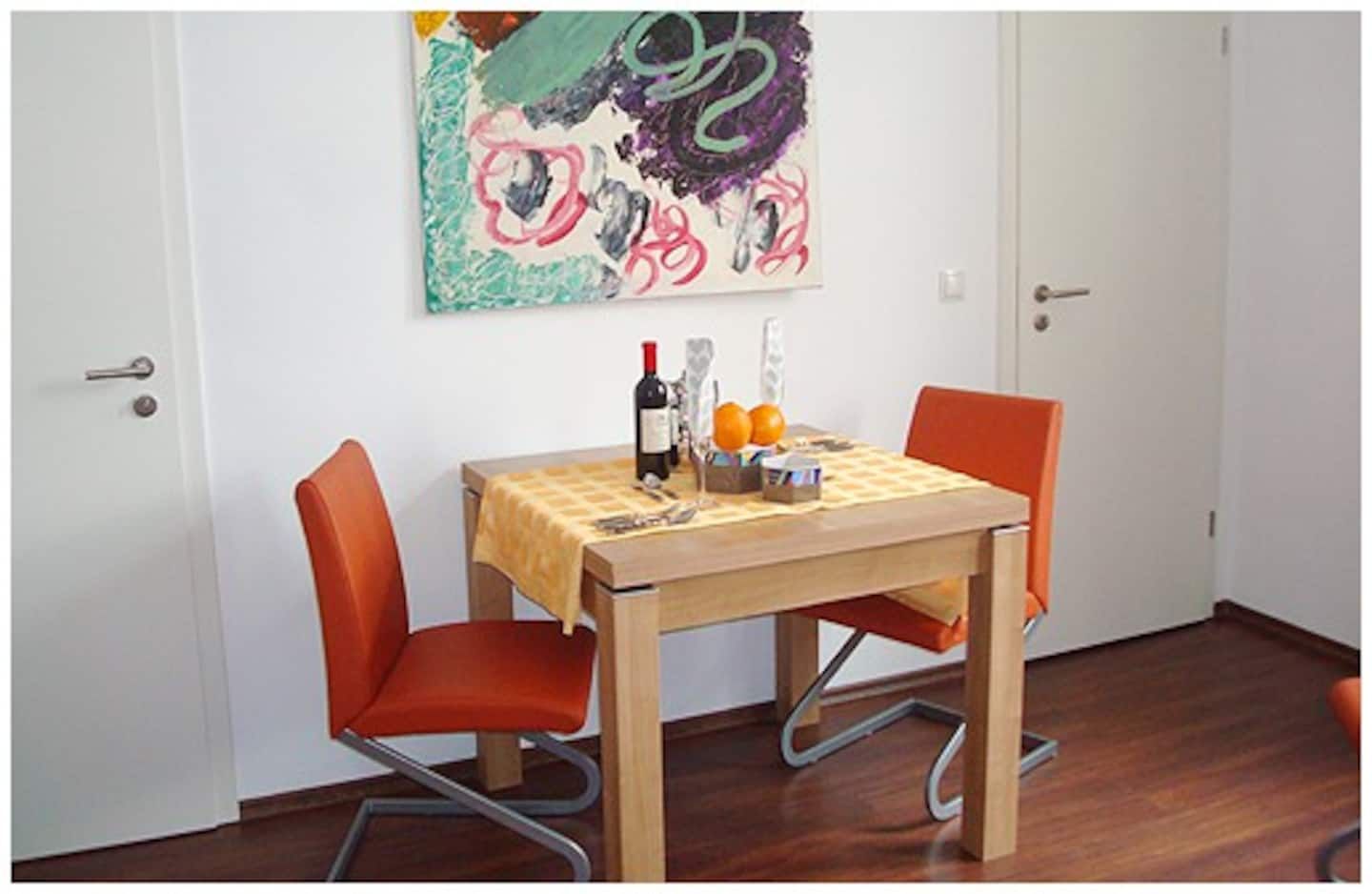 Stylish 2-Room Apartment In An Art Nouveau House At The Park & Within Walking Distance To The City C - 10