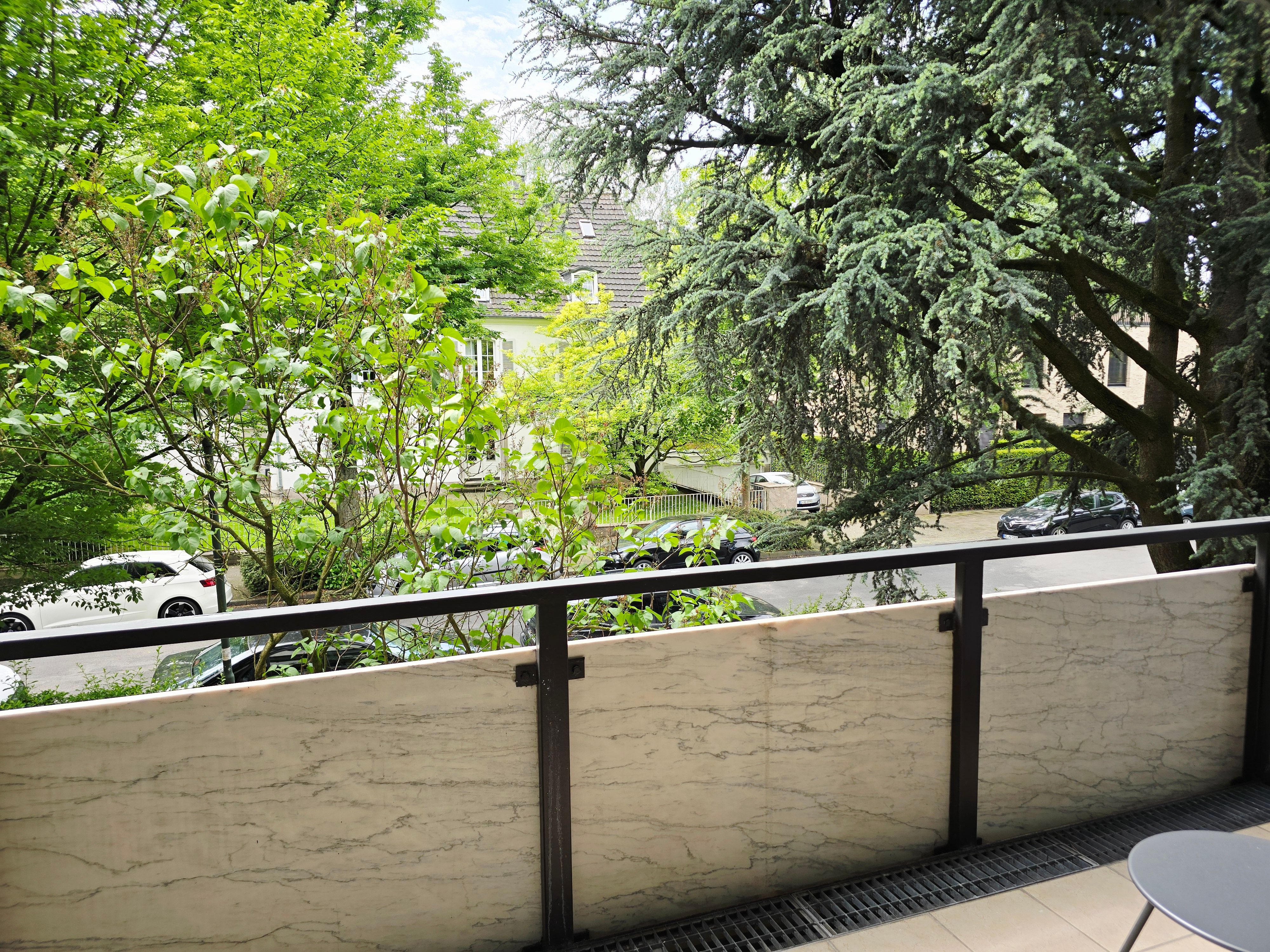Lovely Studio Located In Düsseldorf With Swimming Pool - 5