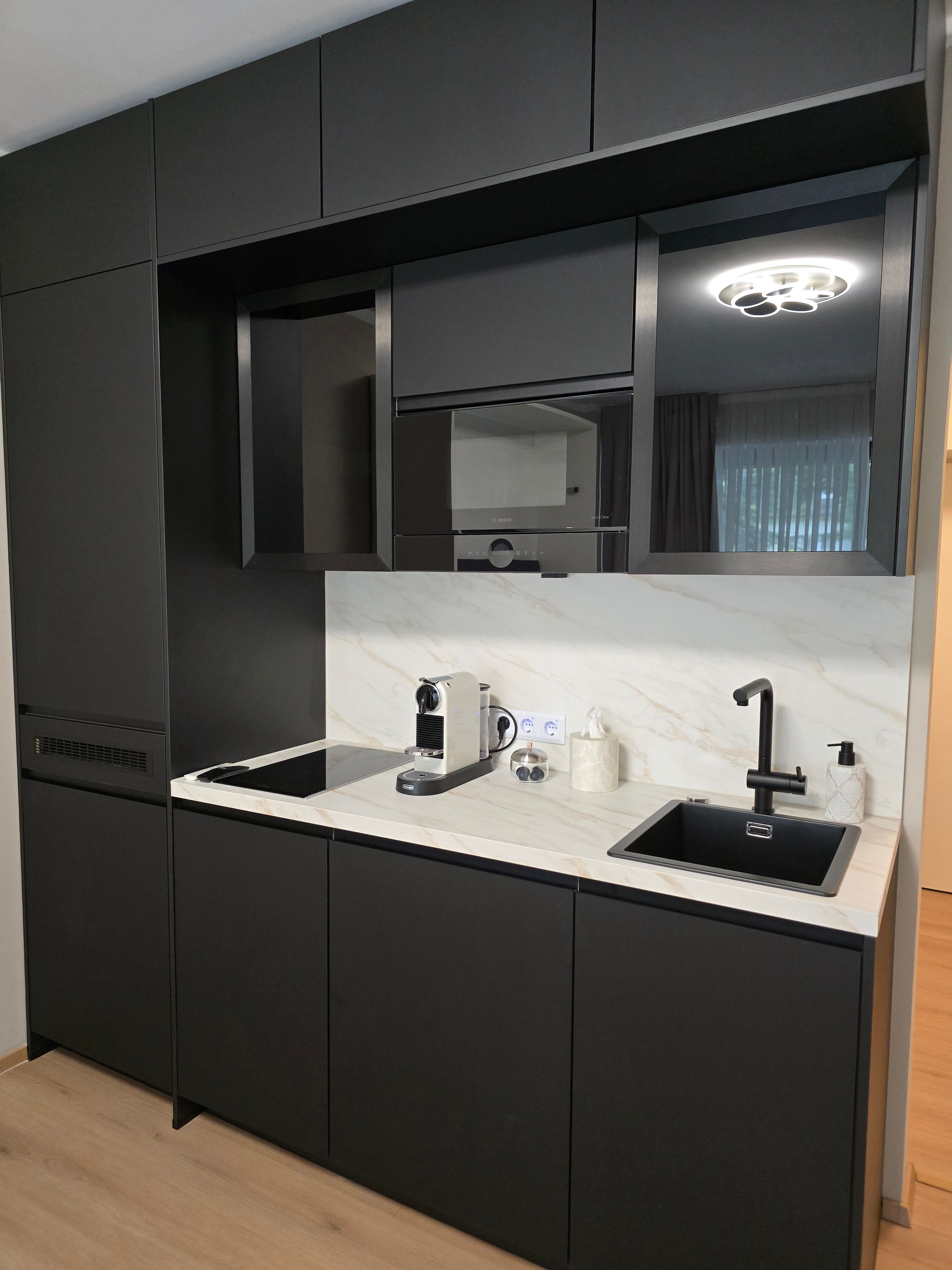 Lovely Studio Located In Düsseldorf With Swimming Pool - 4