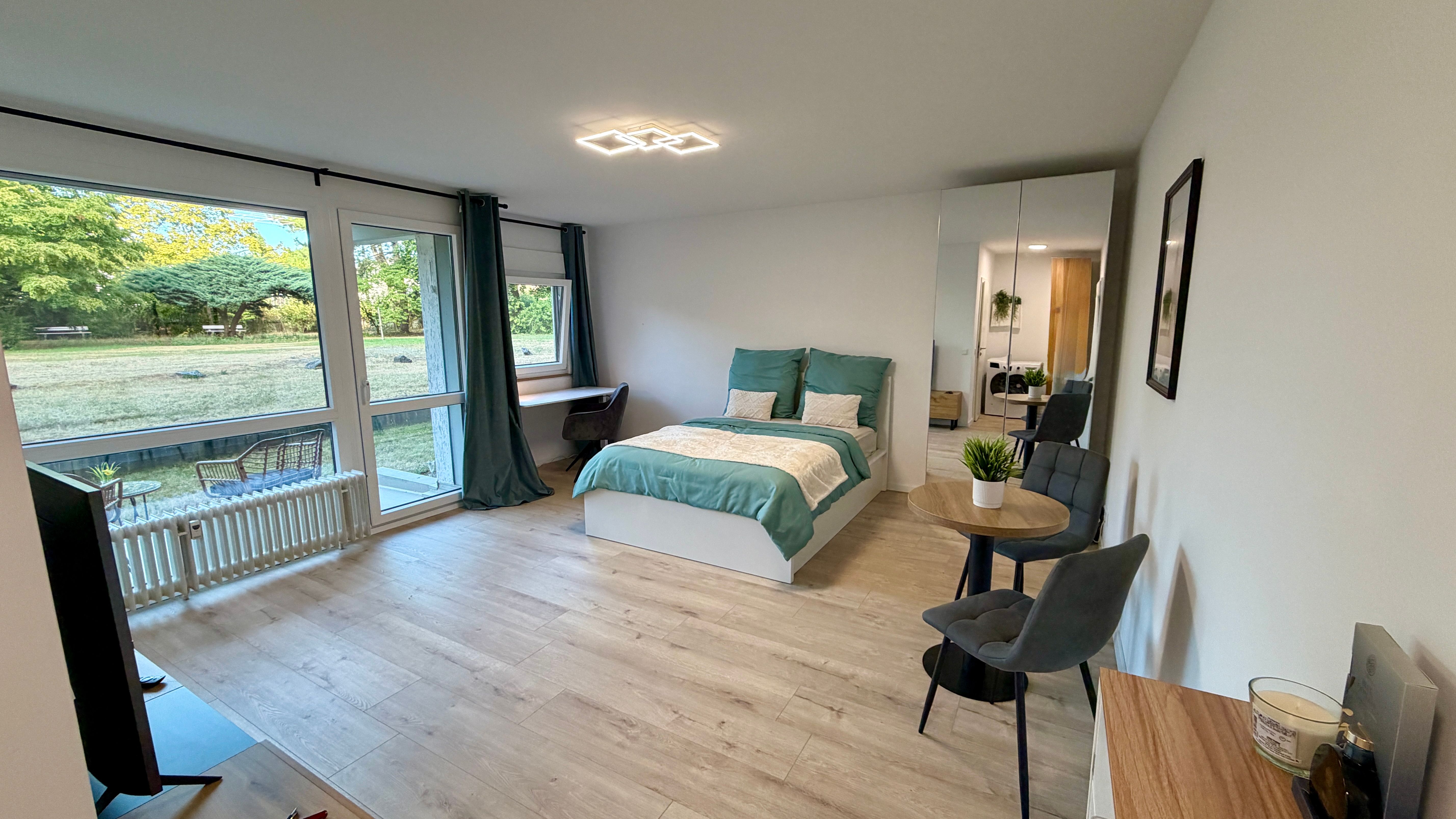 Modern Studio With Private Terrace And View Of A Residents Only Garden - 11