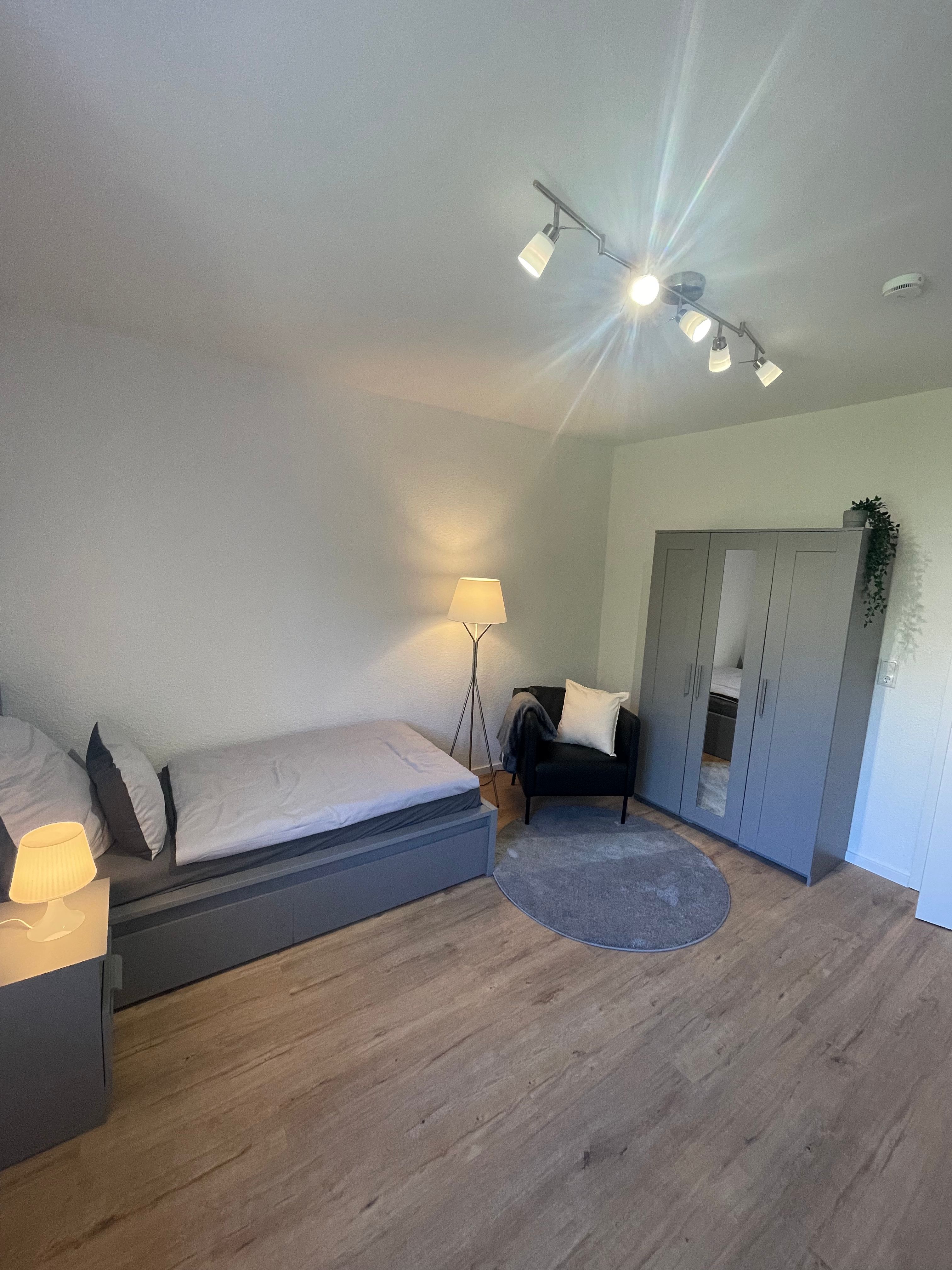Elfriede4: Fantastic Renovated Quiet Apartment In GE For Rent - 4