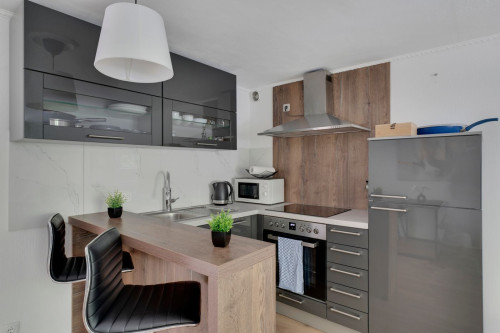 EC Apartments: Royal Suite | Kitchen | 4 Guests - Gallery - 9