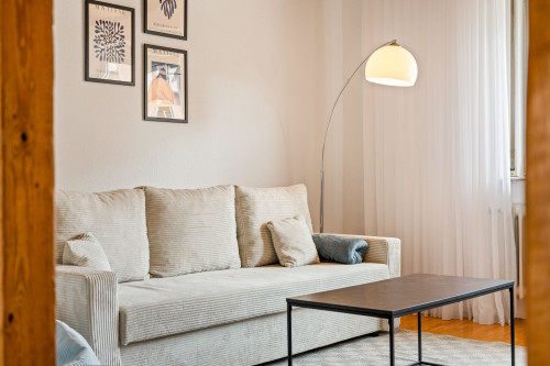 Zur Kirschblüte | bright, cozy, Netflix - Gallery - 9