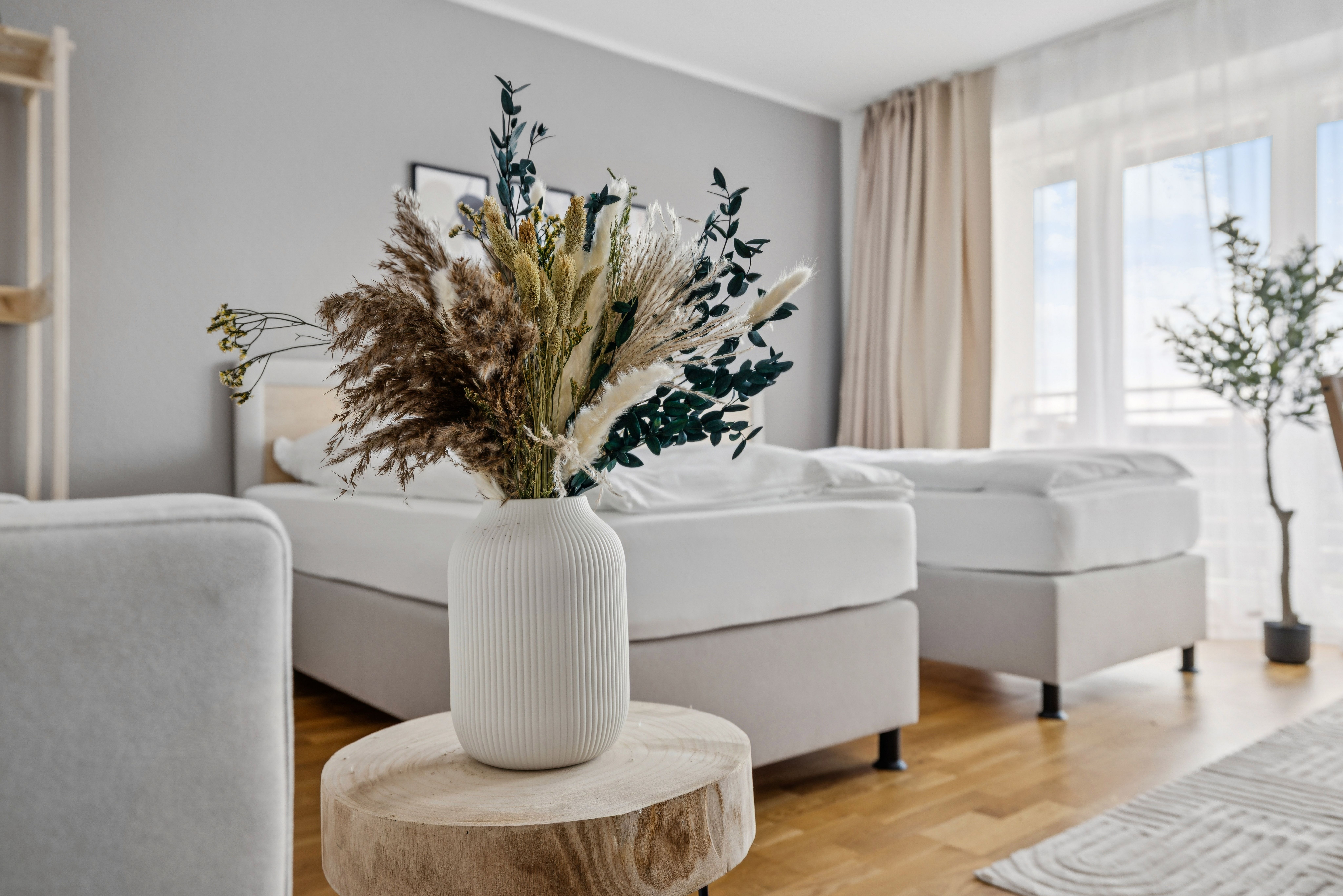 Modern Apartment With Balcony - 1