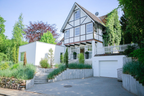 Temporary Furnished Design Apartment – Private Entrance, Sun Terrace, Close to the Lake