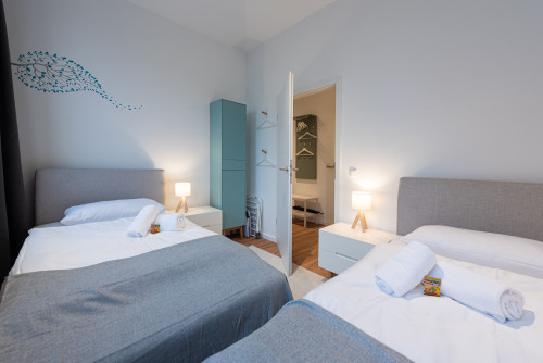 Modern city apartment by Kennedyplatz near station - Gallery - 11