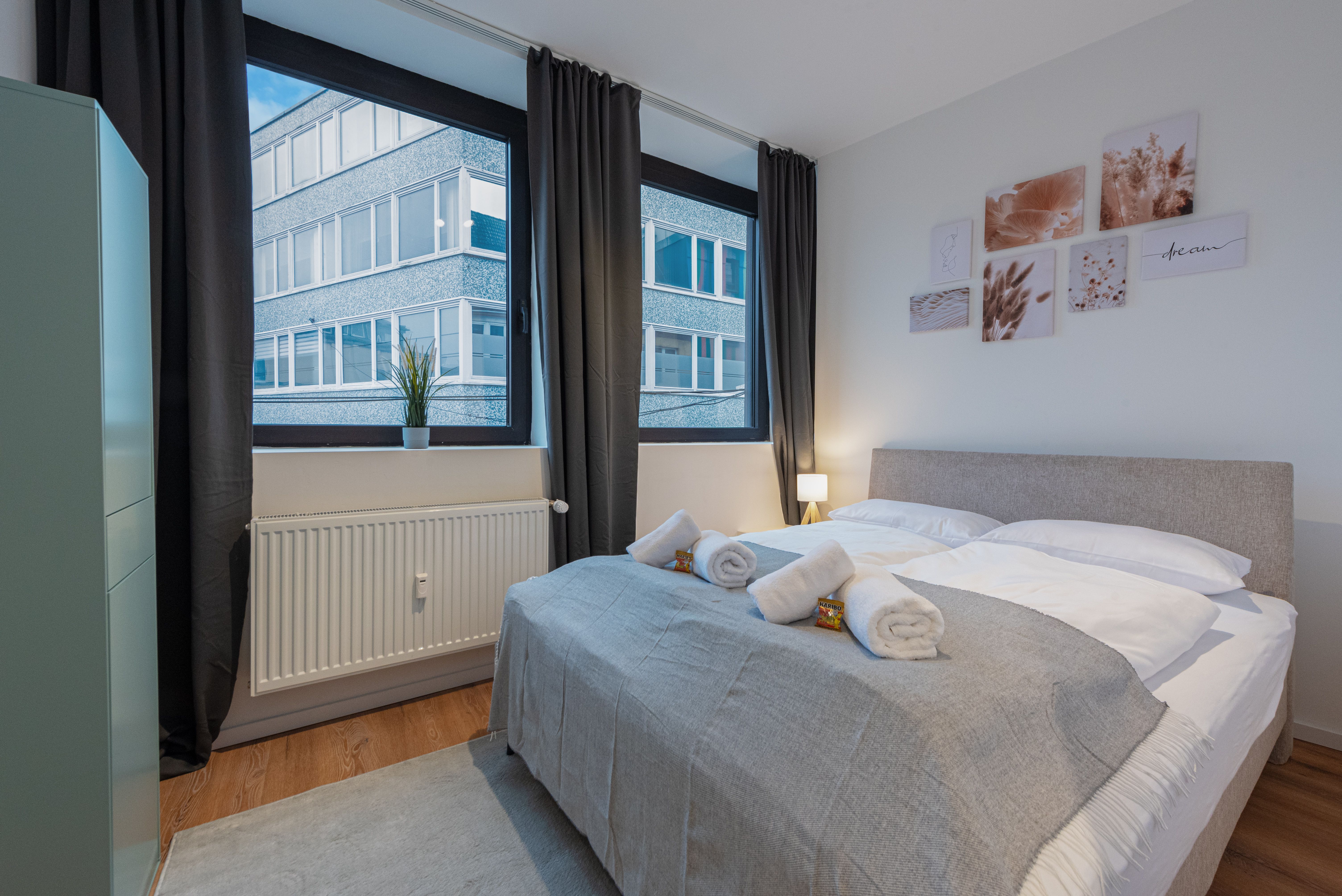 Modern City Apartment By Kennedyplatz Near Station - 11