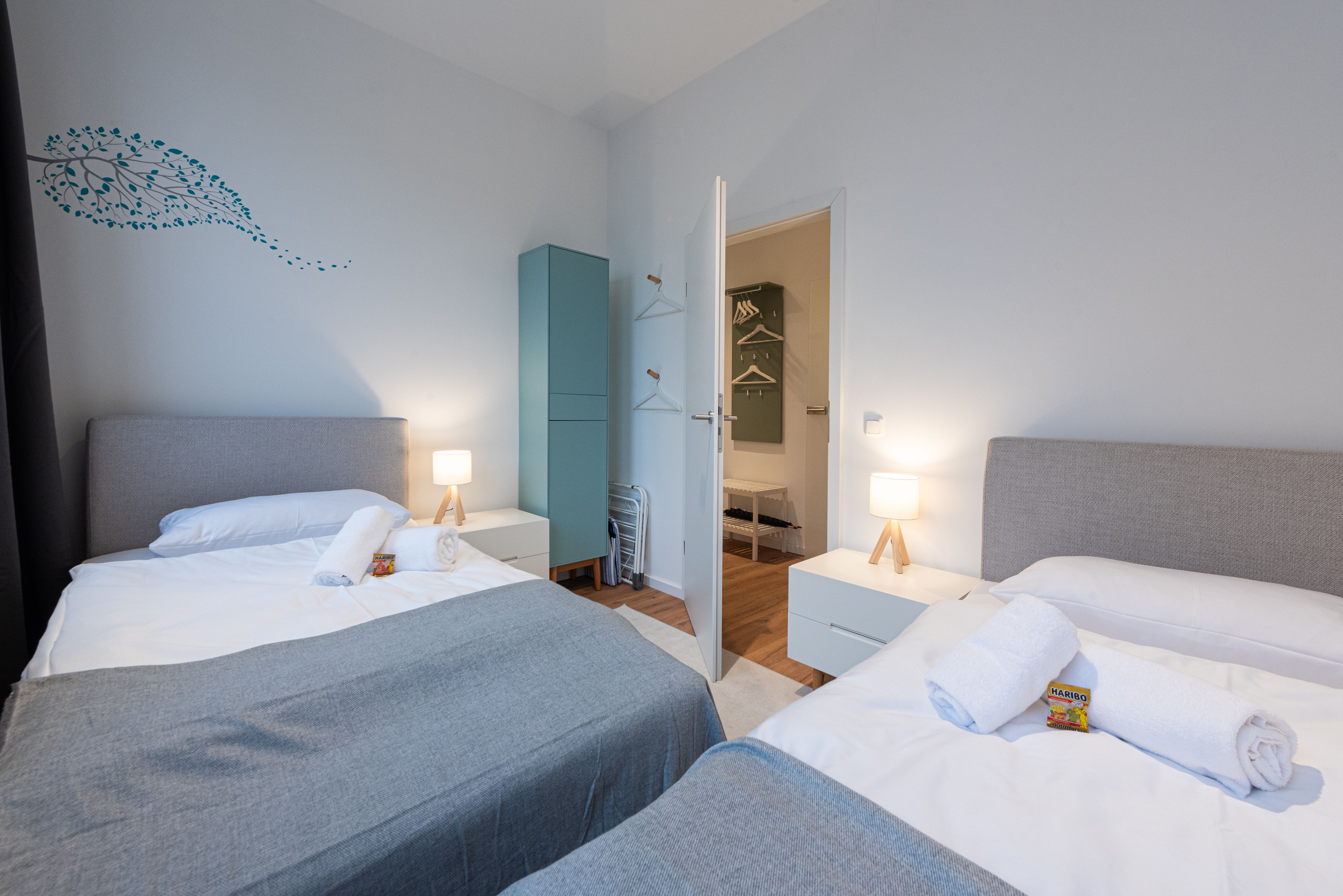 Modern City Apartment By Kennedyplatz Near Station - 10