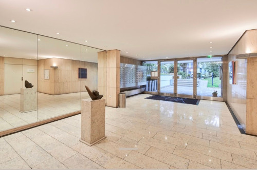 ewly Renovated 1-Bedroom Apartment in Golzheim — Modern & Move-In Ready