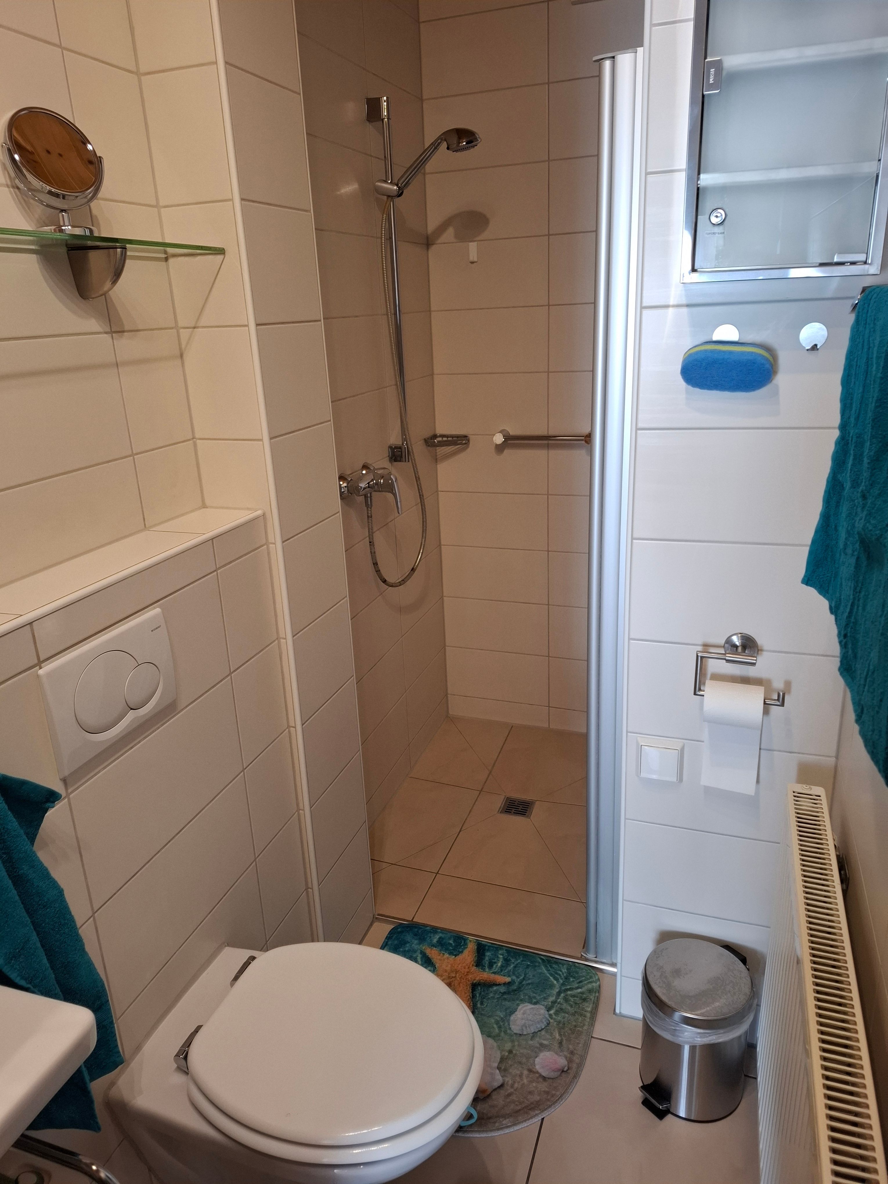 3-Room Apartment For 1-2 Staff | 2 Single Beds | Radolfzell - 9