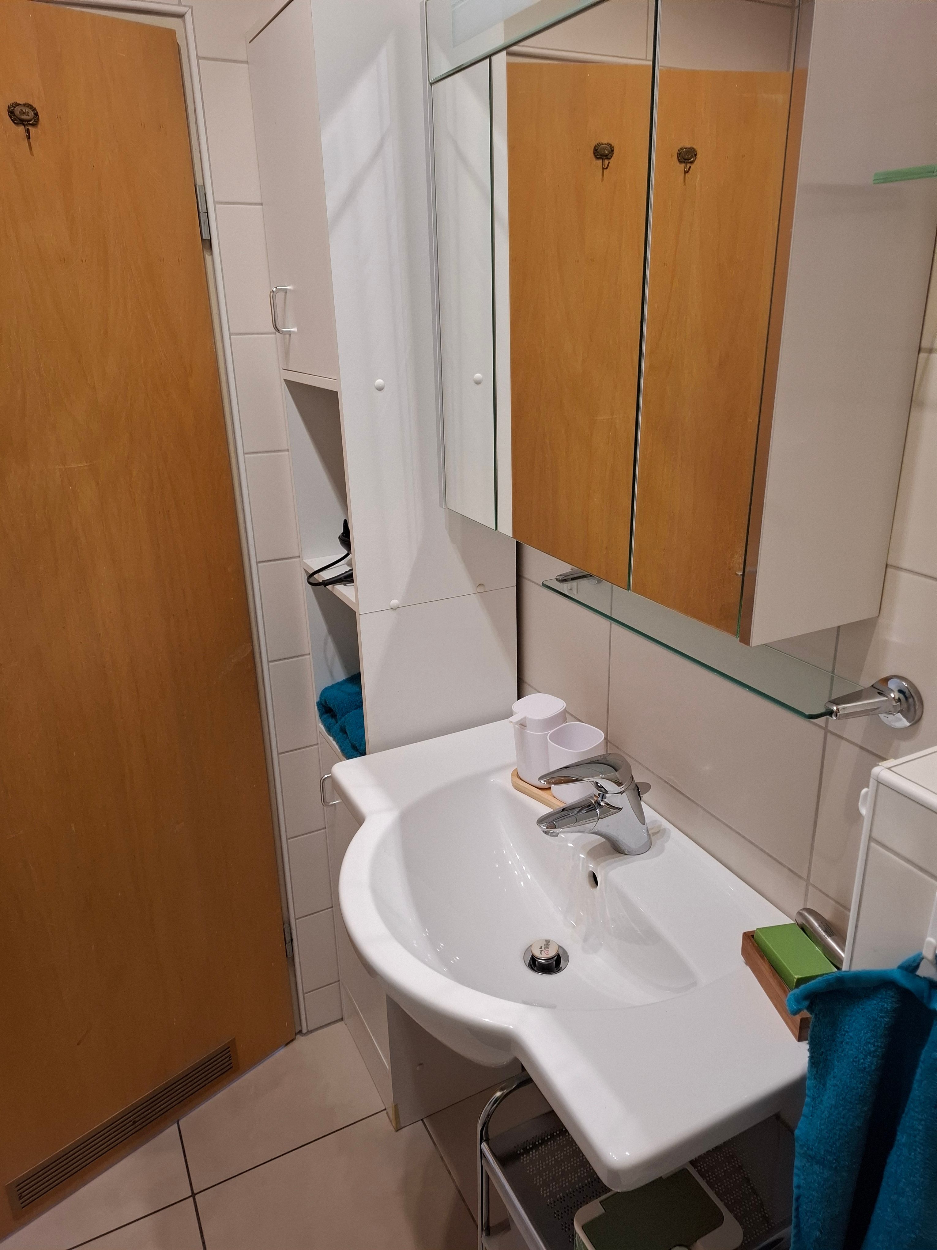 3-Room Apartment For 1-2 Staff | 2 Single Beds | Radolfzell - 8
