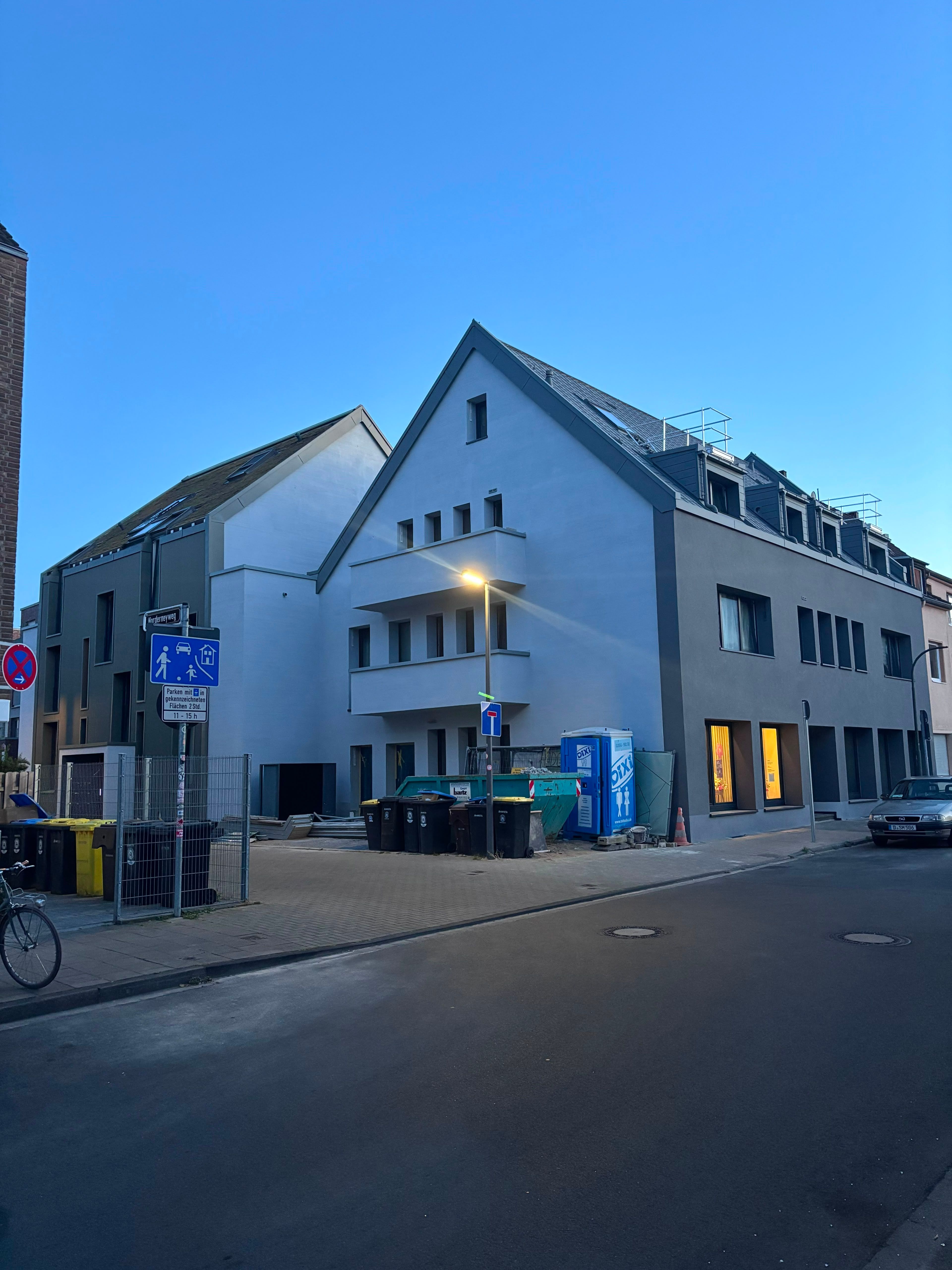 Beautiful, Modern House In Düsseldorf - 1