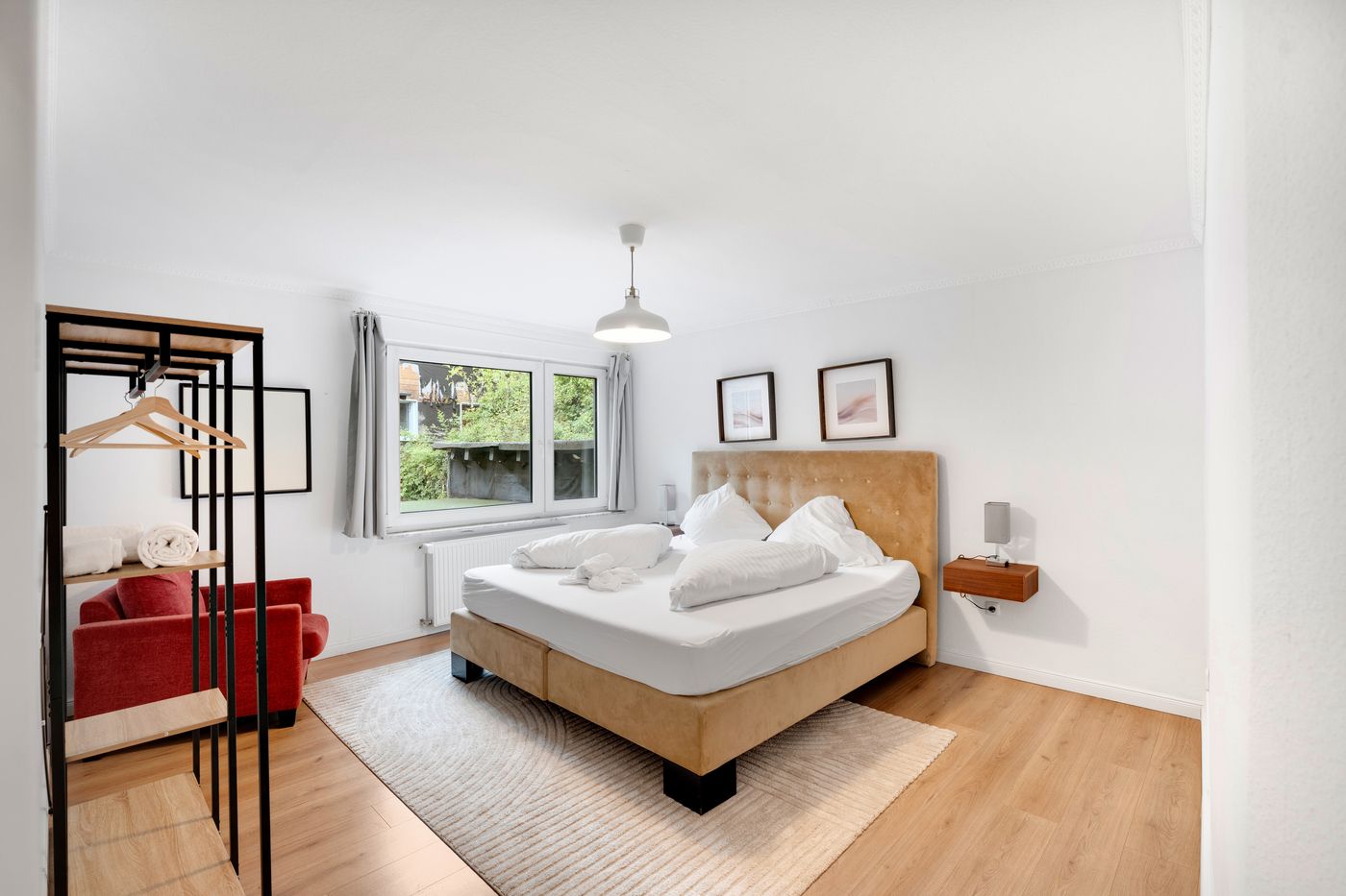 Apartment With 2 Bedrooms | Near Schloss Burg | Good Connection To A1 & A3 | Fireplace - 12