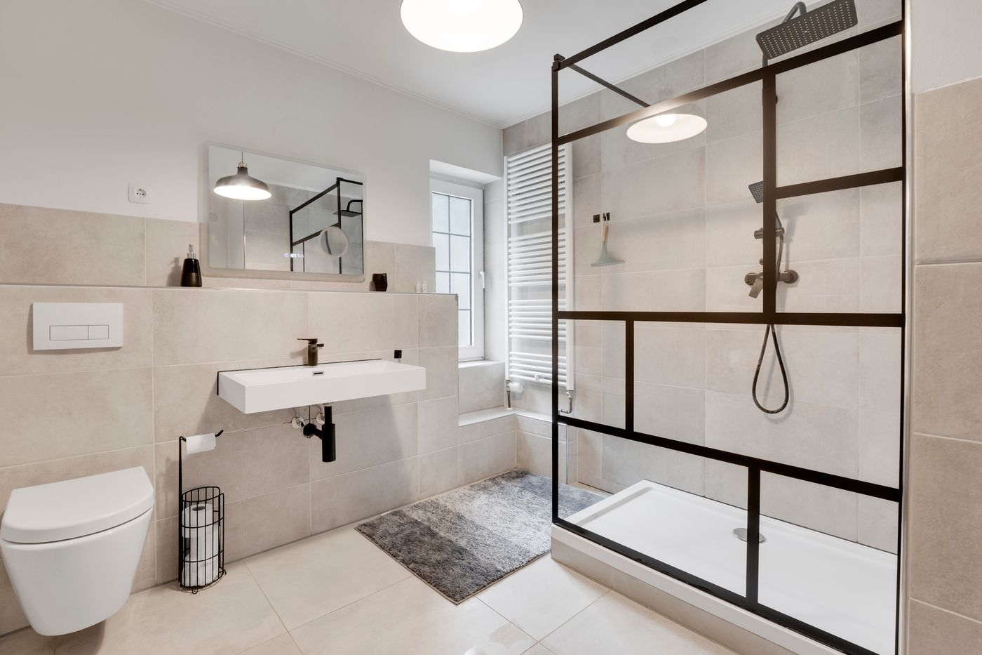 Apartment With 2 Bedrooms | Near Schloss Burg | Good Connection To A1 & A3 | Fireplace - 8