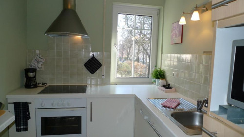 Bright 3-Room Apartment with Large Balcony in an Upscale Residential Area in Striesen