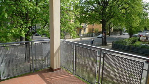 Bright 3-Room Apartment with Large Balcony in an Upscale Residential Area in Striesen