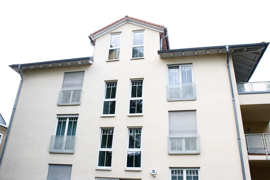 Bright 3-Room Apartment With Large Balcony In An Upscale Residential Area In Striesen - 3