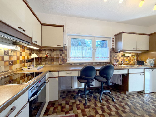 "Where Dreams Feel at Home" - Detach. single-family home with garden & basement