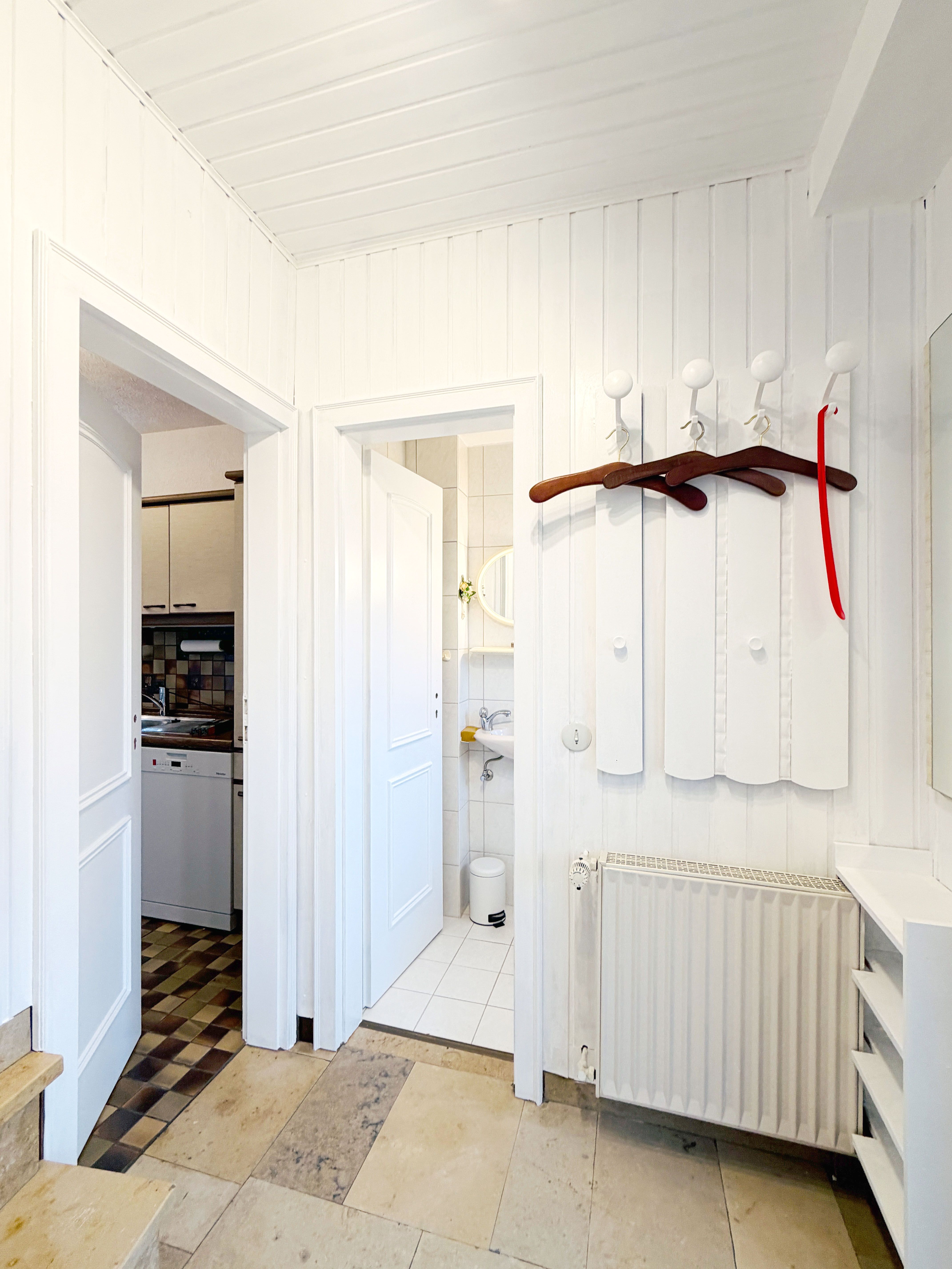 "Where Dreams Feel At Home" - Detach. Single-Family Home With Garden & Basement - 3