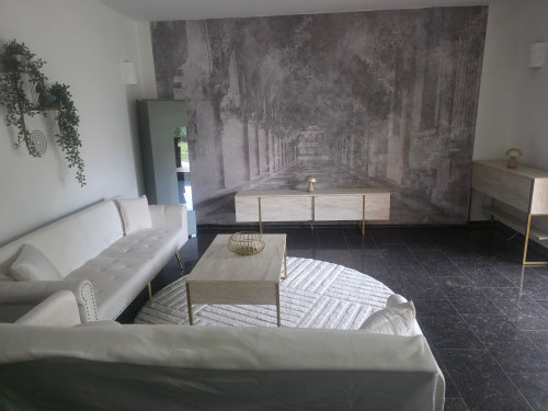 Perfect home in Ludwigsburg with terrace and Jacuzzi