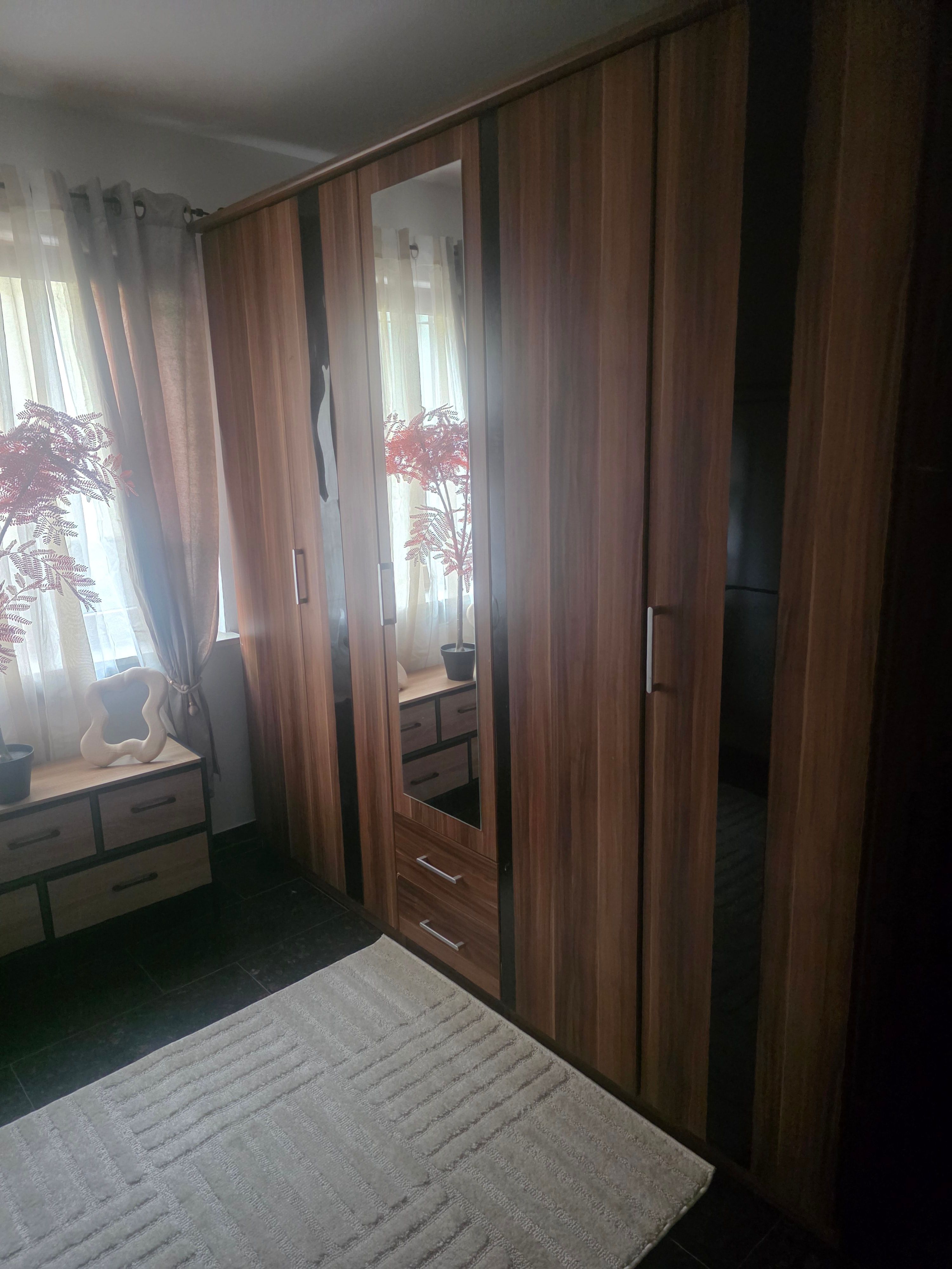 Perfect Home In Ludwigsburg With Terrace And Jacuzzi - 16