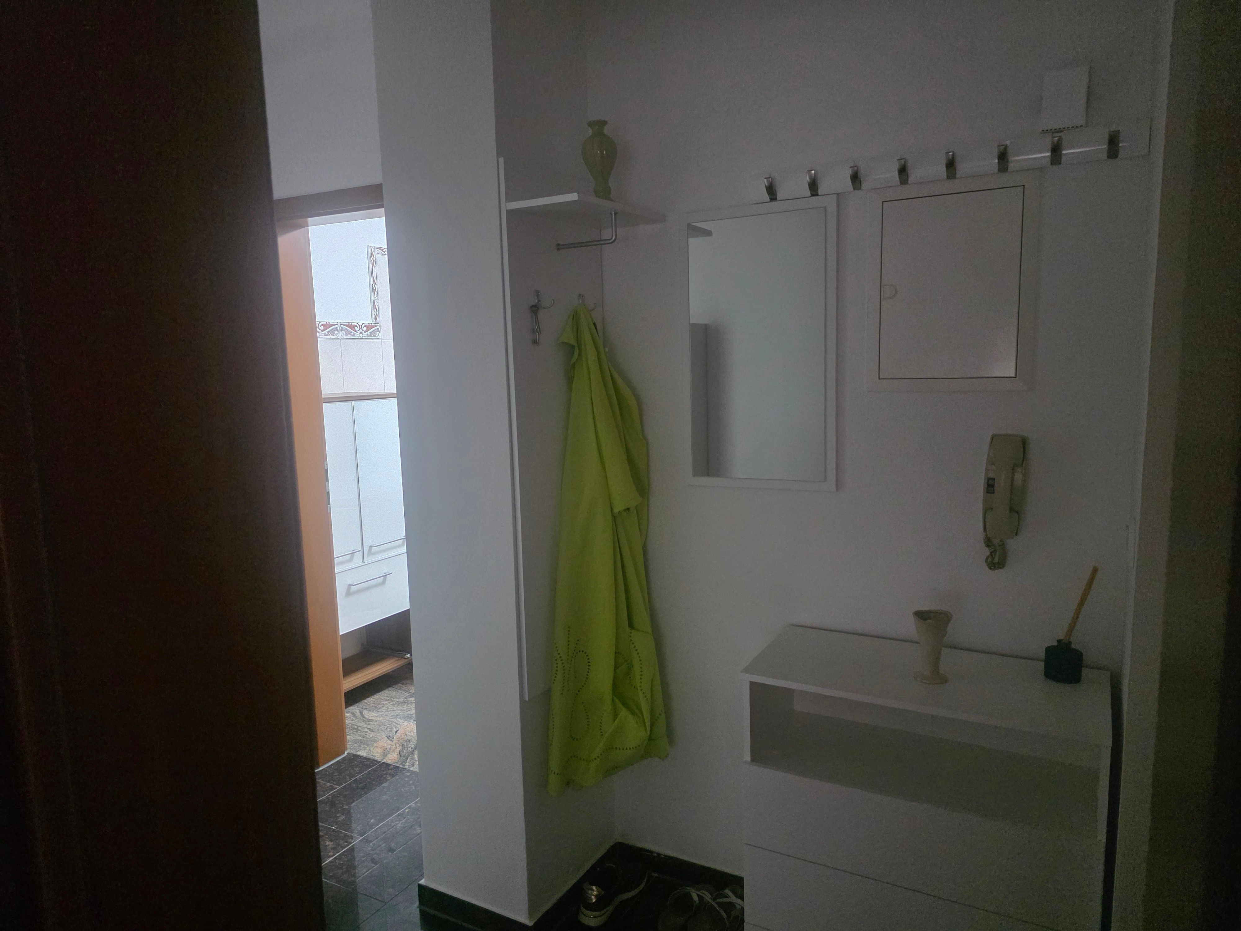 Perfect Home In Ludwigsburg With Terrace And Jacuzzi - 8