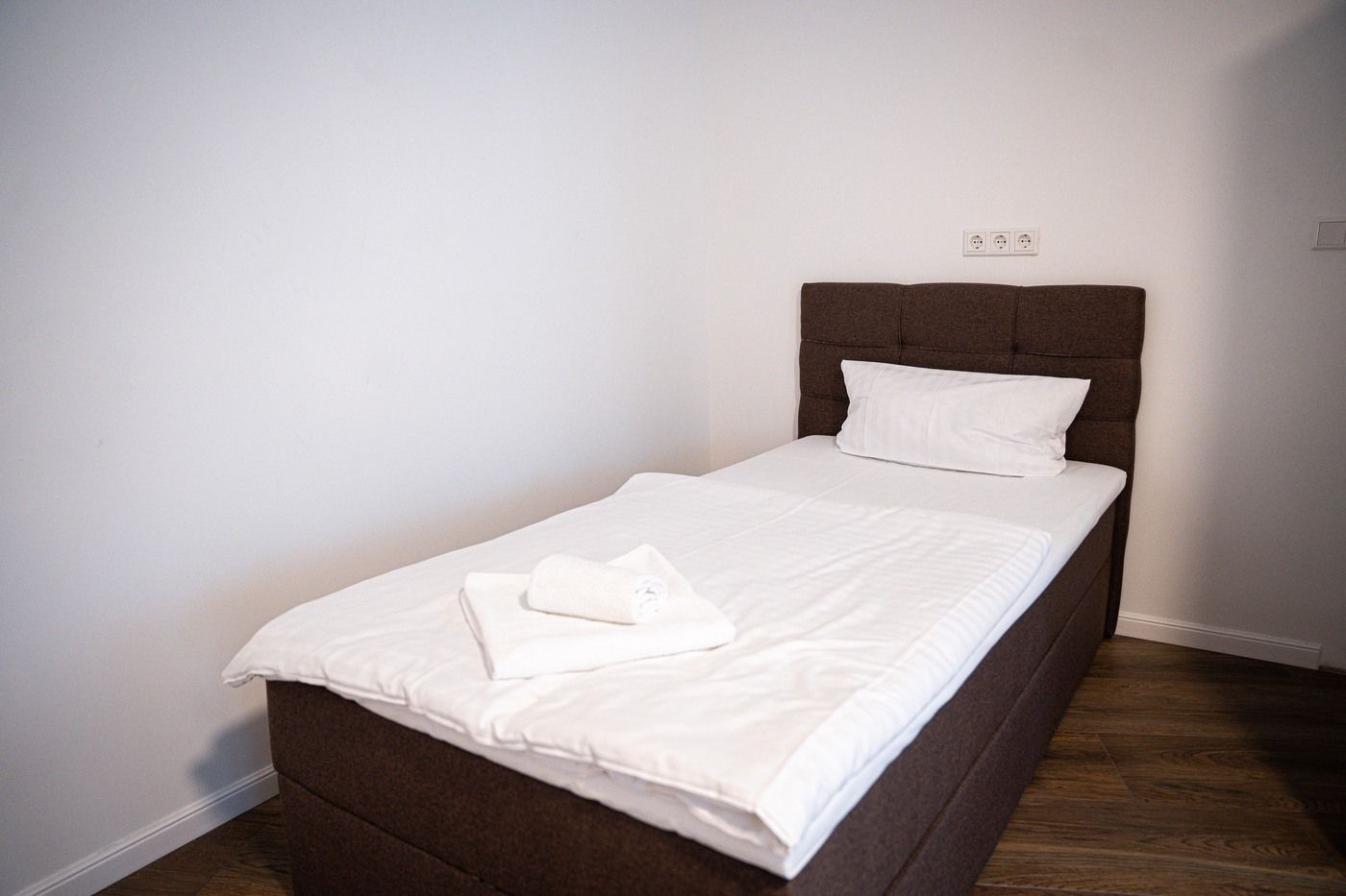 EC: Apartments: Palais Royal | 2 Bedrooms | Spacious 149 Sqm | Terrace | For 6 Guests - 16