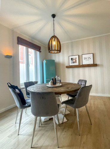 No. II: central apartment with Netflix & Disney - Gallery - 4