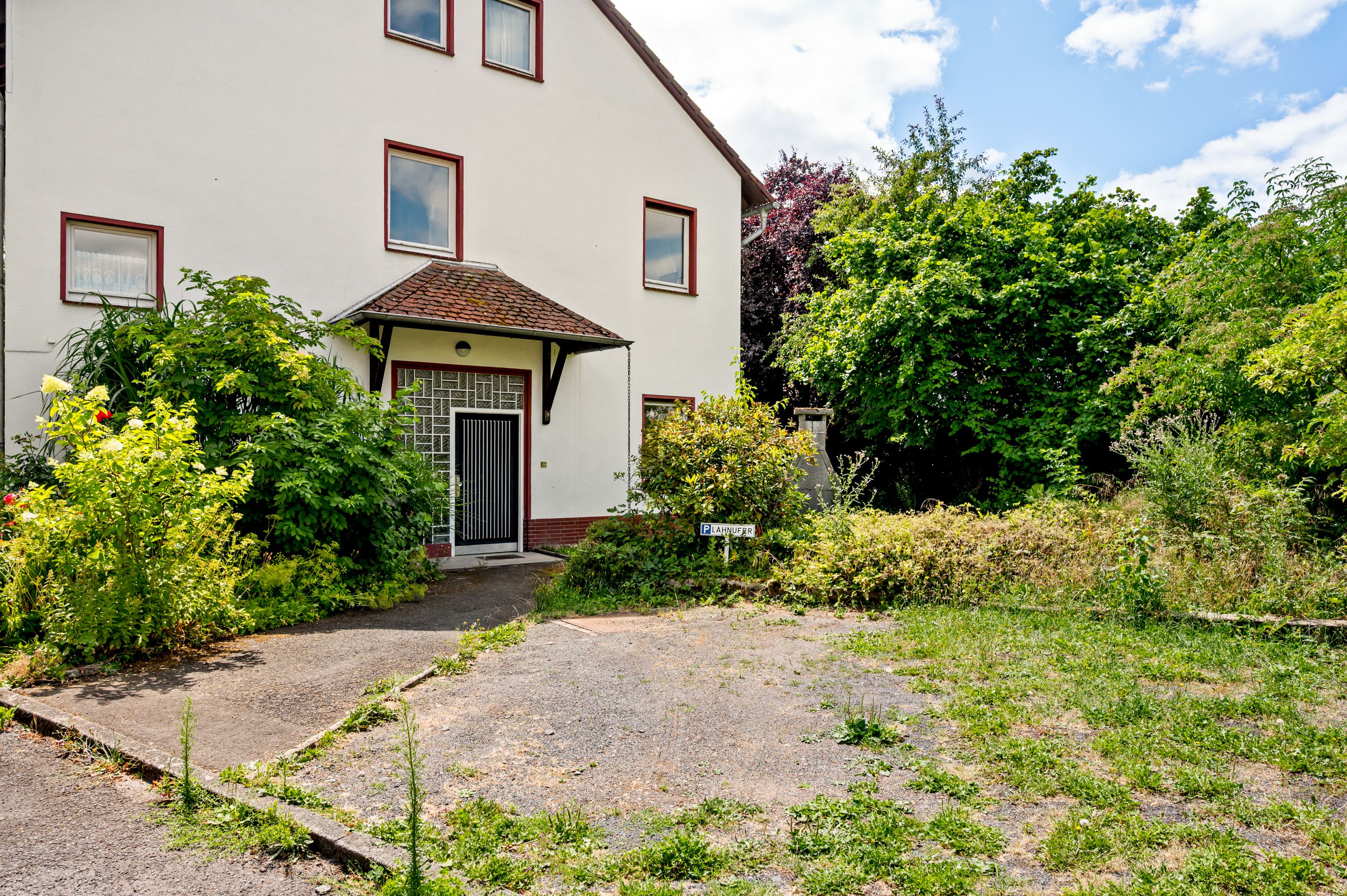 Lahnufer | Central Location, Balcony, Parking - 1