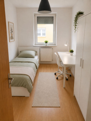 Spacious 4-Bedroom Apartment with Excellent Transport Connections in Nürnberg - Gallery - 5