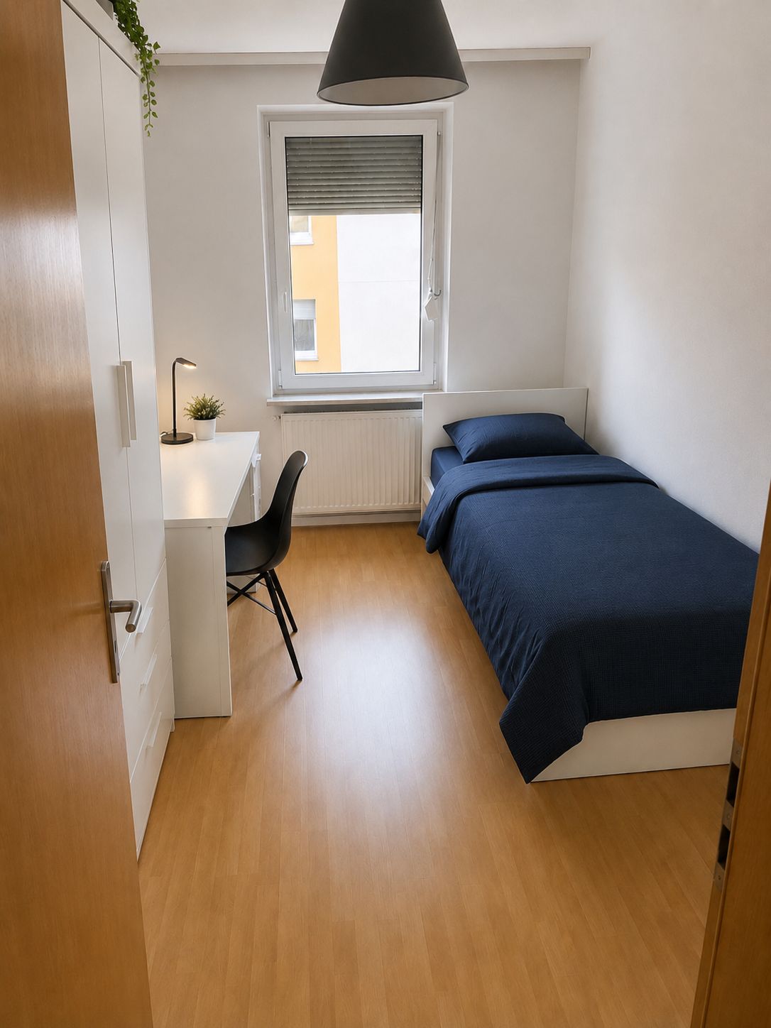 Spacious 4-Bedroom Apartment With Excellent Transport Connections In Nürnberg - 5