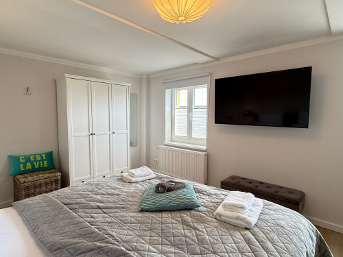 No. III: Maisonette with Balcony, Netflix/Disney - Gallery - 13