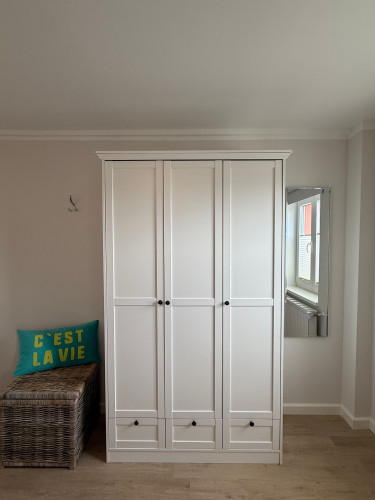 No. III: Maisonette with Balcony, Netflix/Disney - Gallery - 14