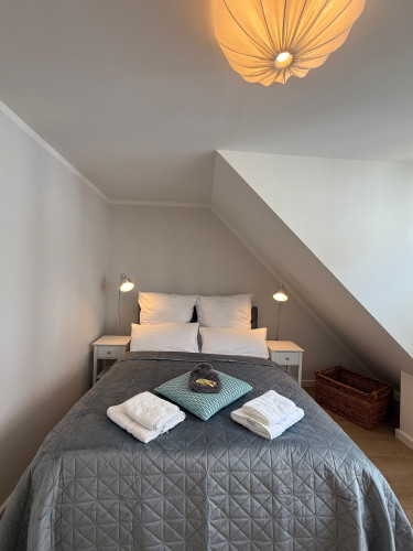 No. III: Maisonette with Balcony, Netflix/Disney - Gallery - 17