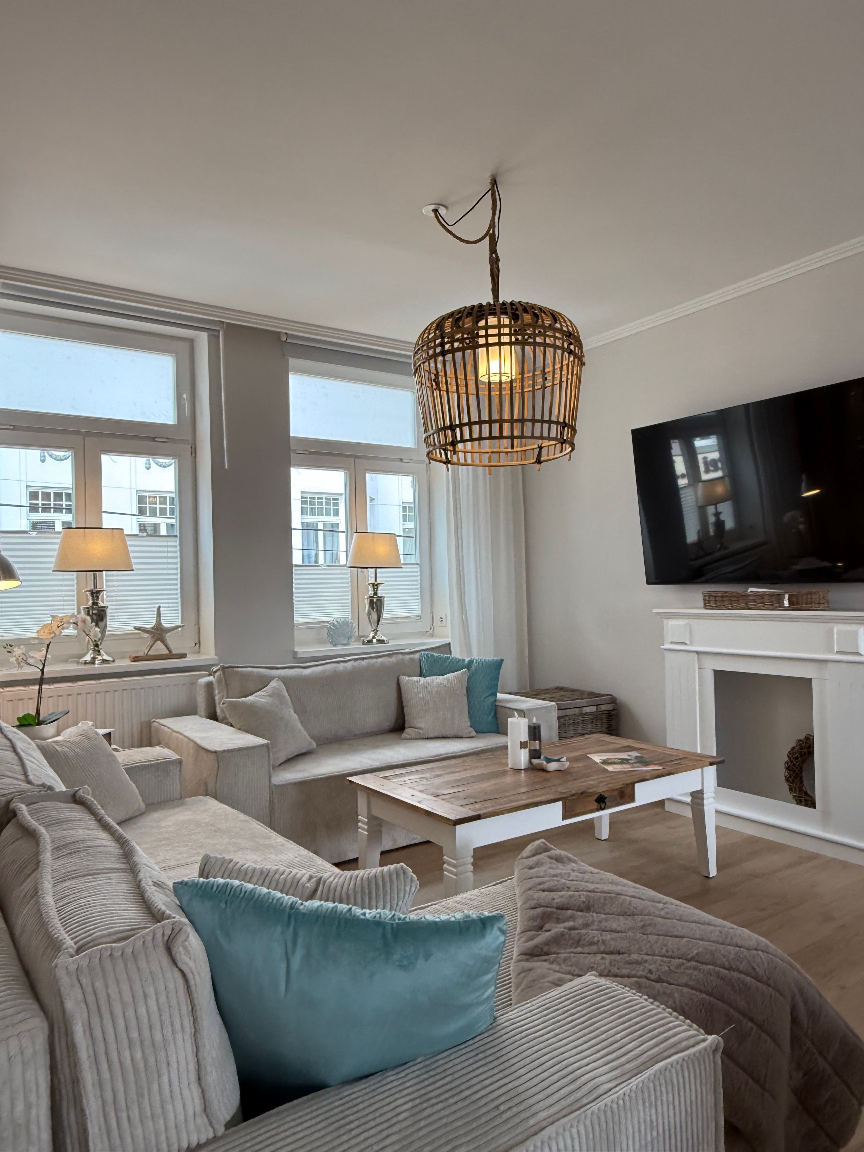 No. III: Maisonette With Balcony, Netflix/Disney - 29