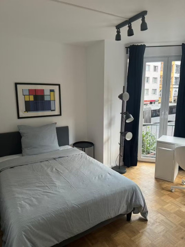 Modern & gorgeous 3 bedroom apartment in Düsseldorf