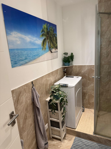 Fully equipped 1-bedroom apartment in green surroundings, pool + sauna, lift, near public transport - Gallery - 2