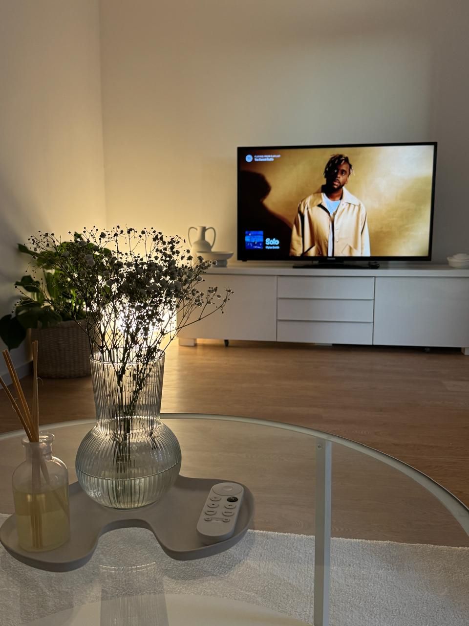 Modern Furnished 1-Bedroom Apartment With Internet And Loggia, Düsseldorf-Friedrichstadt - 2