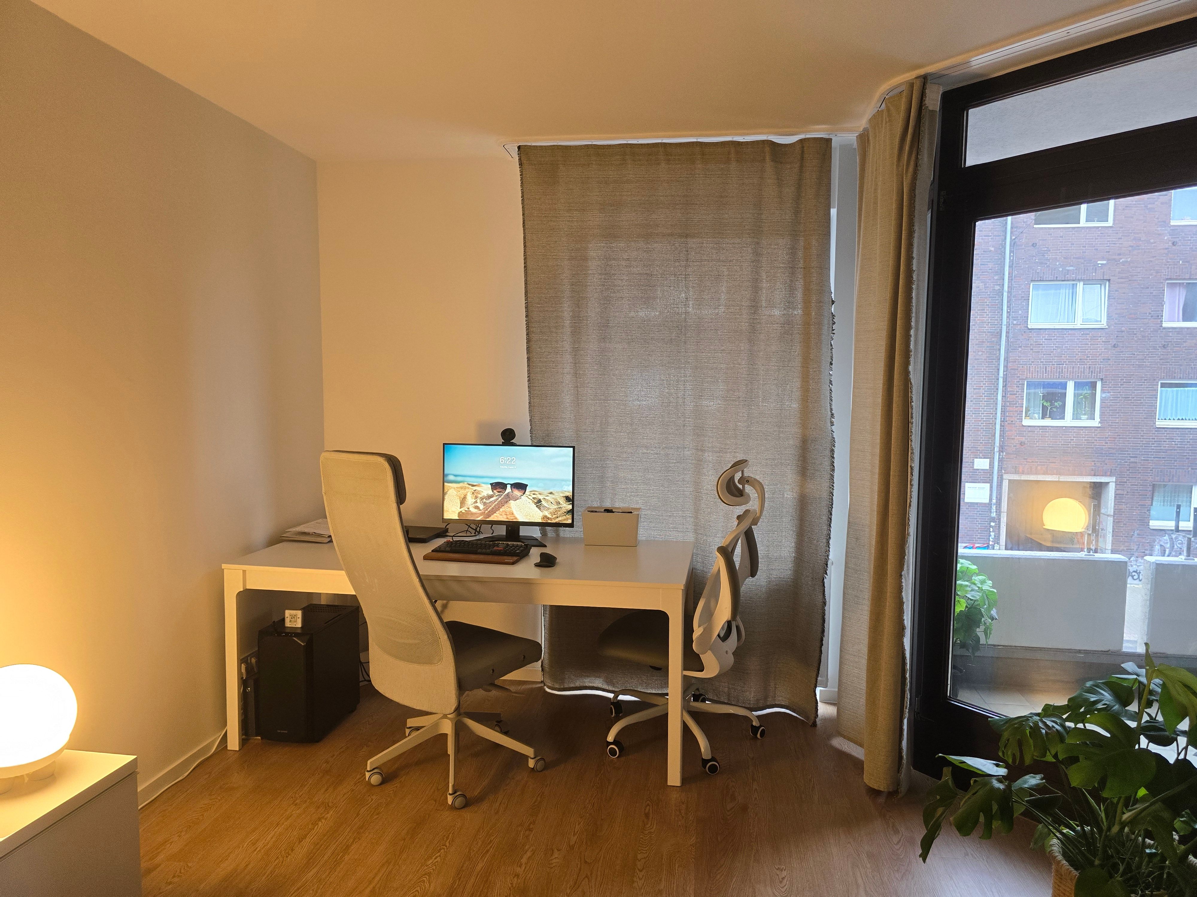 Modern Furnished 1-Bedroom Apartment With Internet And Loggia, Düsseldorf-Friedrichstadt - 5