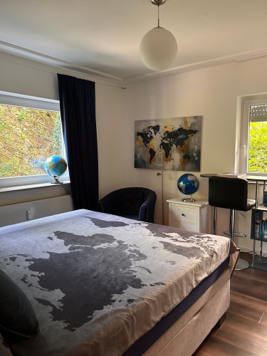 Stylish Library Apartment near Trappensee – Fully Furnished & Move-in Ready - Gallery - 2