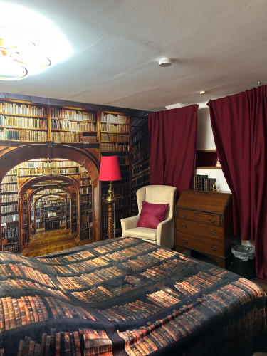 Stylish Library Apartment near Trappensee – Fully Furnished & Move-in Ready - Gallery - 7