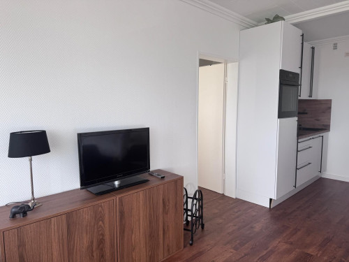 Beautiful apartment with marina view