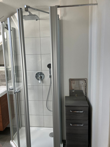 Top modern, very quiet apartment directly by the forest - 5 min by bike from Lake Constance