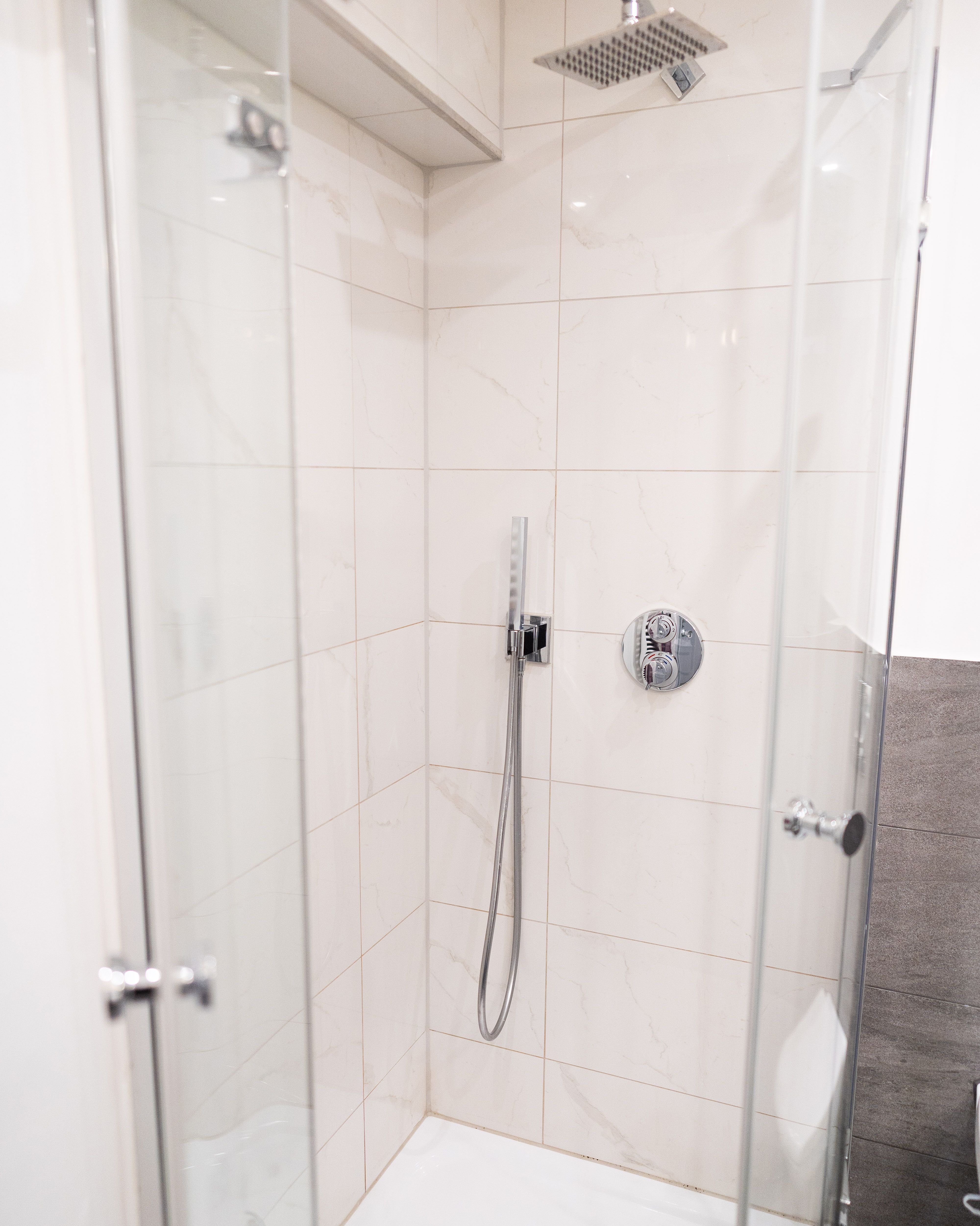 2 Rooms Accommodation With Extra Sleeping Room - 11