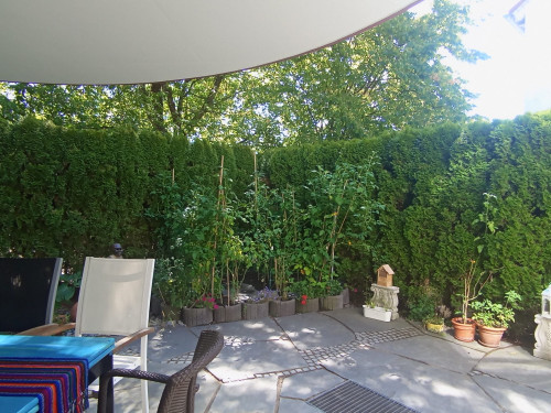 Spacious, furnished 1-bedroom apartment with garden, jacuzzi & terrace in Stuttgart-Riedenberg – temporary for 3 months