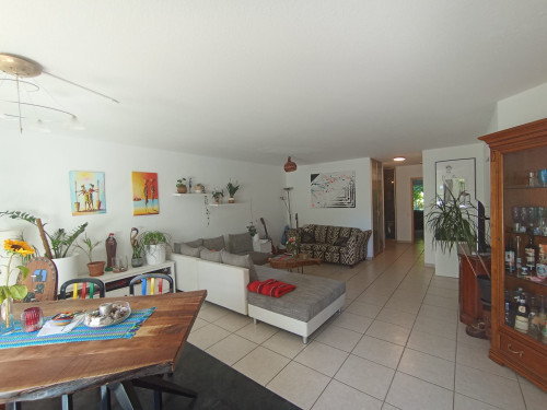 Spacious, furnished 1-bedroom apartment with garden, jacuzzi & terrace in Stuttgart-Riedenberg – temporary for 3 months