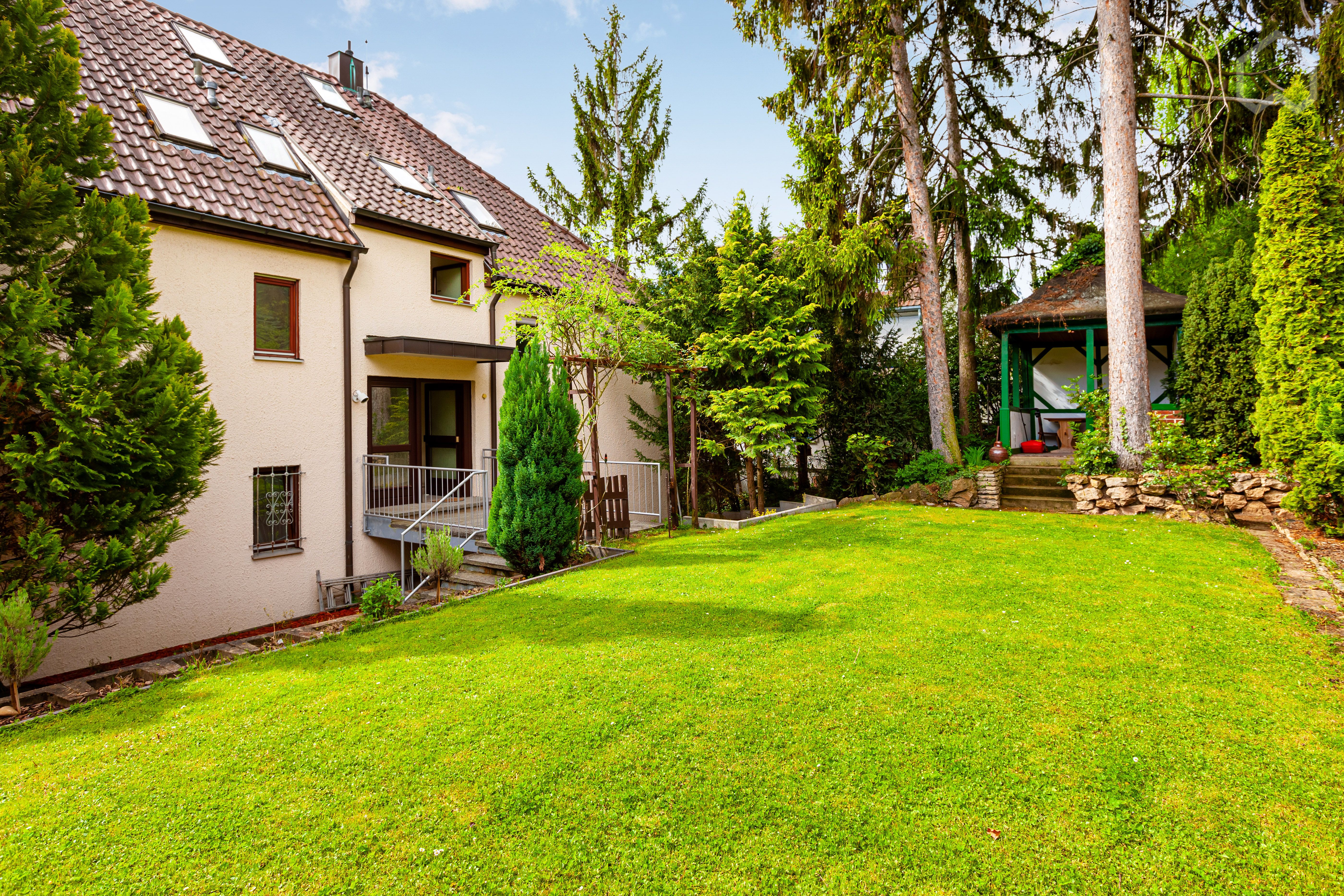 Large And Nice Apartment With Balcony Centrally Located In Stuttgart - 8