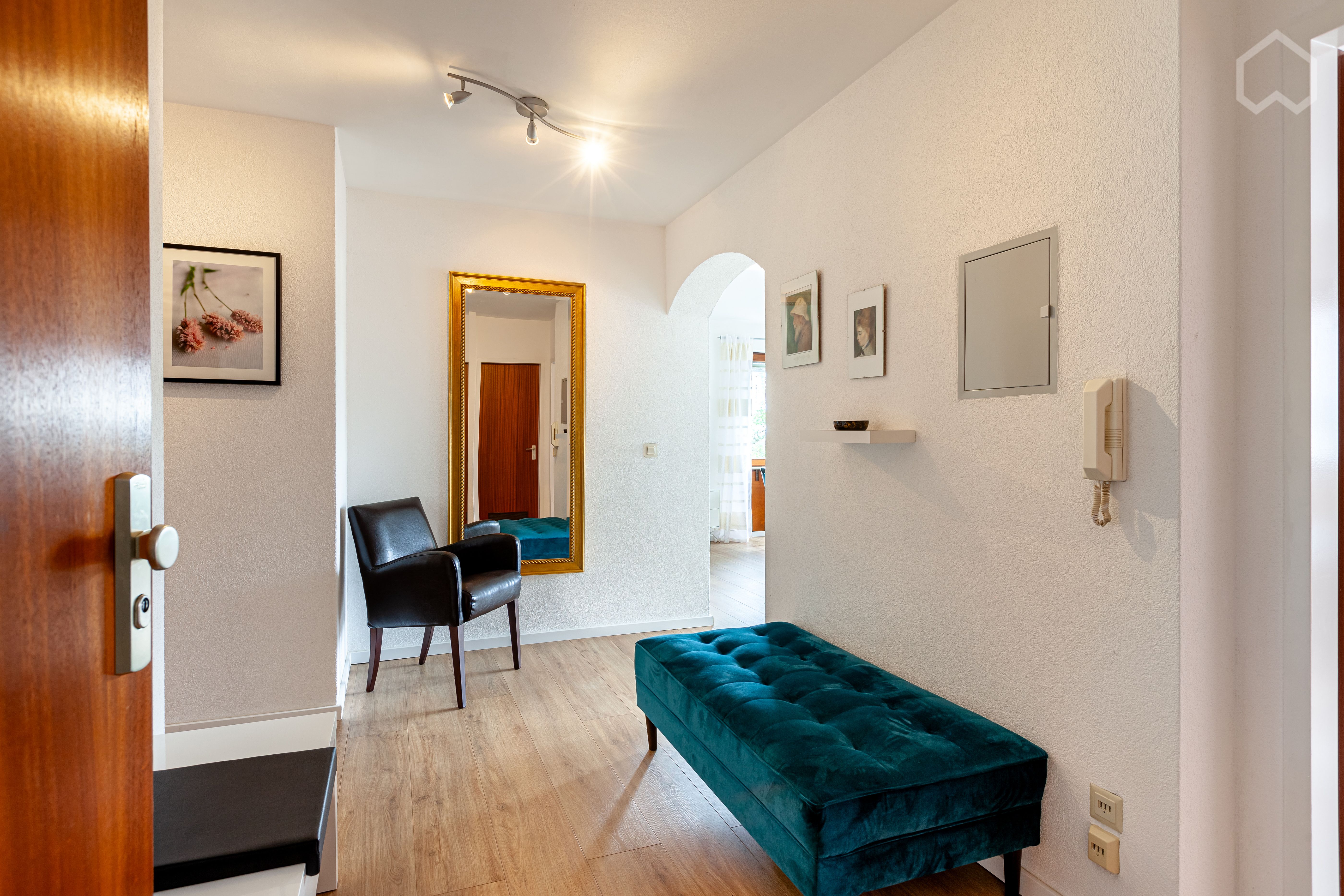 Large And Nice Apartment With Balcony Centrally Located In Stuttgart - 5